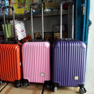 vali ensure kép thời trang