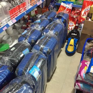 vali ensure kép thời trang