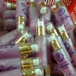 sữa rửa mặt