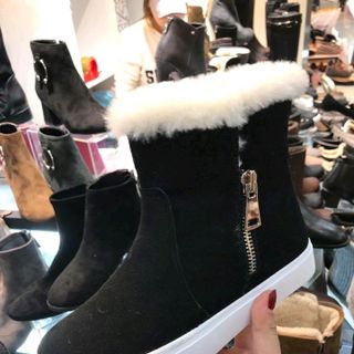 Giày QC sỉ đồng giá