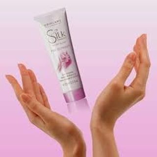 Kem dưỡng da tay Oriflame 26436 Silk Beauty White Glow Hand Cream giá sỉ