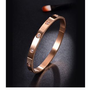 vòng tay love không vít size nữ