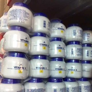 Kem dưỡng Vitamin E Aron