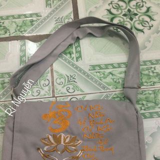 túi thêu chữ thư pháp