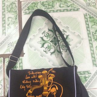 túi thêu chữ thư pháp