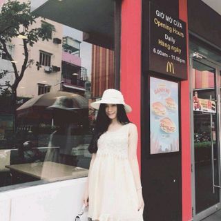 Đầm ren