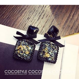 bông tai đá cực sang