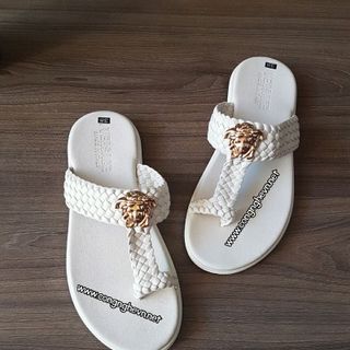 Dép nam nữ xỏ ngón