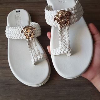 Dép nam nữ xỏ ngón