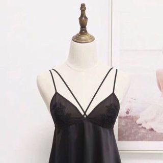 Váy ngủ phi dây cách điệu