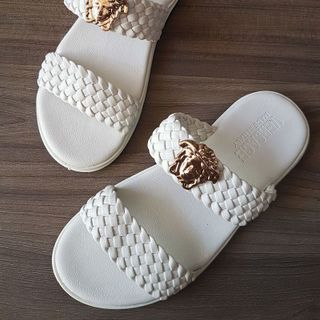 Dép ngang bính đôi