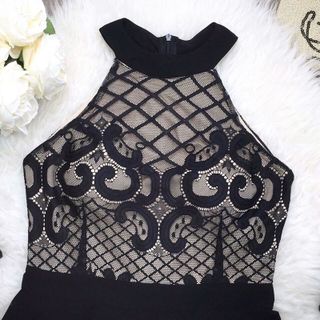 đầm xòe yếm phối ren