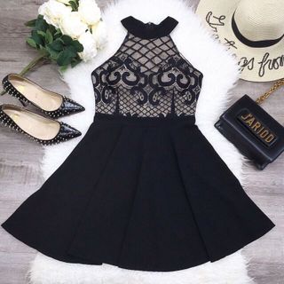đầm xòe yếm phối ren