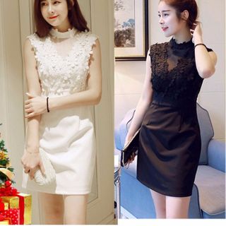 Đầm ren trắng dự tiệc Giáng Sinh