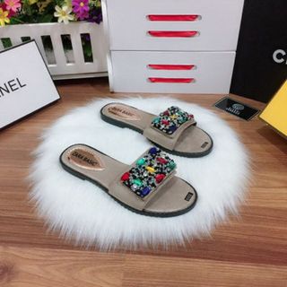 dep quai ngang nữ