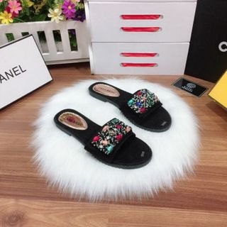 dep quai ngang nữ