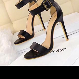 giày cao got nữ