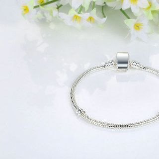 XCH9010 Lắc tay kiểu xương rắn có khóa nam châm đóng mở siêu dễ dàng