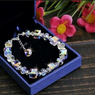 Lắc tay nữ Pha lê ánh cực quang lấp lánh siêu đẹp