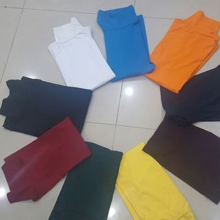 Áo thun cổ lọ