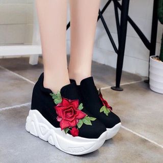 giày bata độn