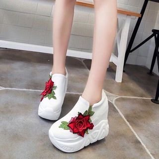 giày bata độn
