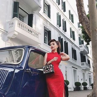 Đầm ren cổ Tàu mặc Tết