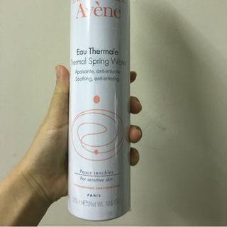 xịt khoáng Avene 300ml