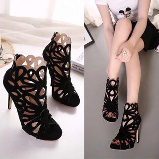giày cao got họa tiết cắt sang chảnh