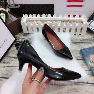 giày cao got thấp