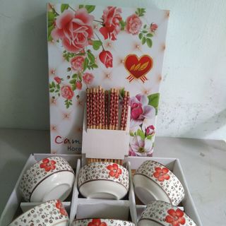 CHÉN HOA VĂN NHẬT