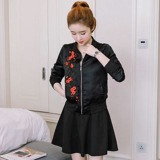 Áo Khoác Bomber Dù Hai Lớp Thêu Hoa Đào