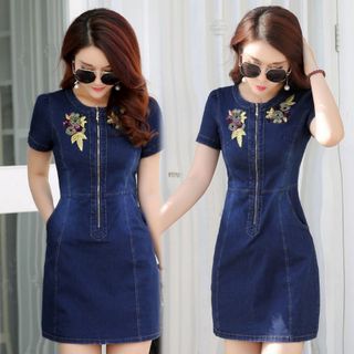 Đầm Jean Phối Dây Kéo Trước Thêu Hoa