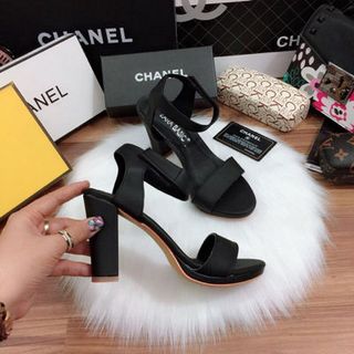 giày sandal got vuông