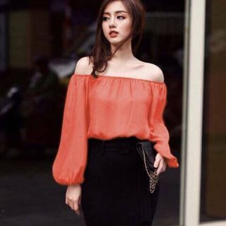 Set Hở vai Chân váy đen