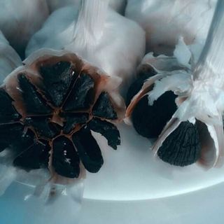 200g TỎI ĐEN PHÚ NHƠN