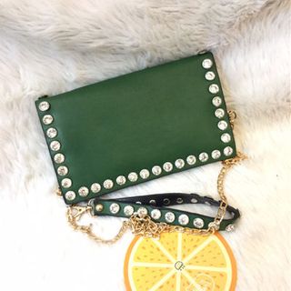 Ví cầm tay Clutch luồn tay viền đá