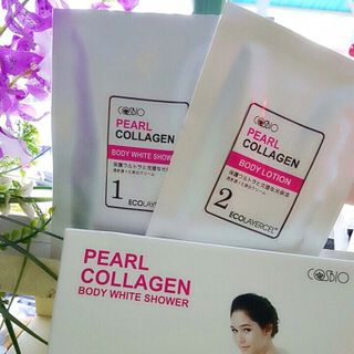 KEM TẮM TRẮNG NGỌC TRAI COLLAGEN HÀN QUỐC