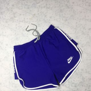 quan short nư