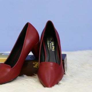 Giày công sở tháng 12