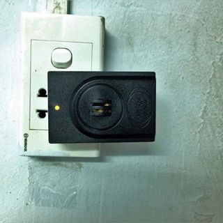 Máy Đuổi Chuột - GIÁN - MUỖI 3 trong 1 - Thuận Tiện Ích