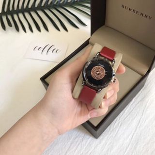 Đh nữ về