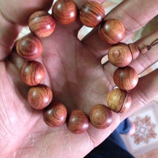 vòng gỗ phong thủy