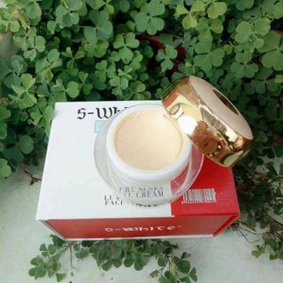 Kem trị mụn cc SWhite