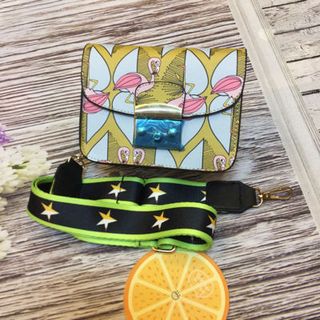Túi đeo chéo furla hoạ tiết quai dù