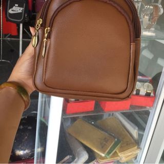 balo mini khoá vàng