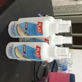 Chai xịt giày