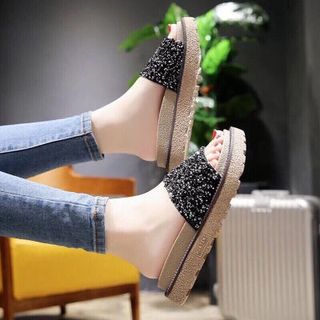 dép quai ngang đế thâp