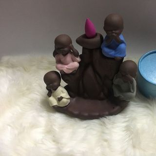 Thác Trầm Hương Bộ Tứ Không