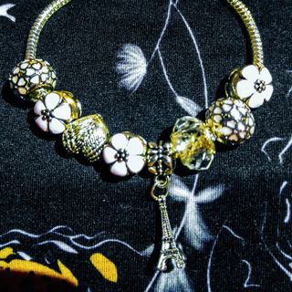 vòng charm